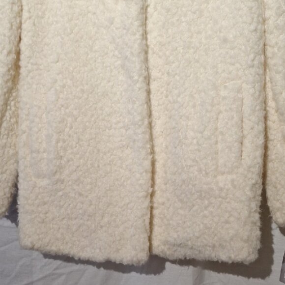 Cream Teddy Jacket, Faux Fur, Oversized Celebrity Pink Sz 4, NWT - Picture 5 of 12